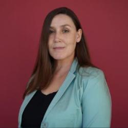 Prof. Karen Bishop receives the 2026 Paz Prize for Poetry